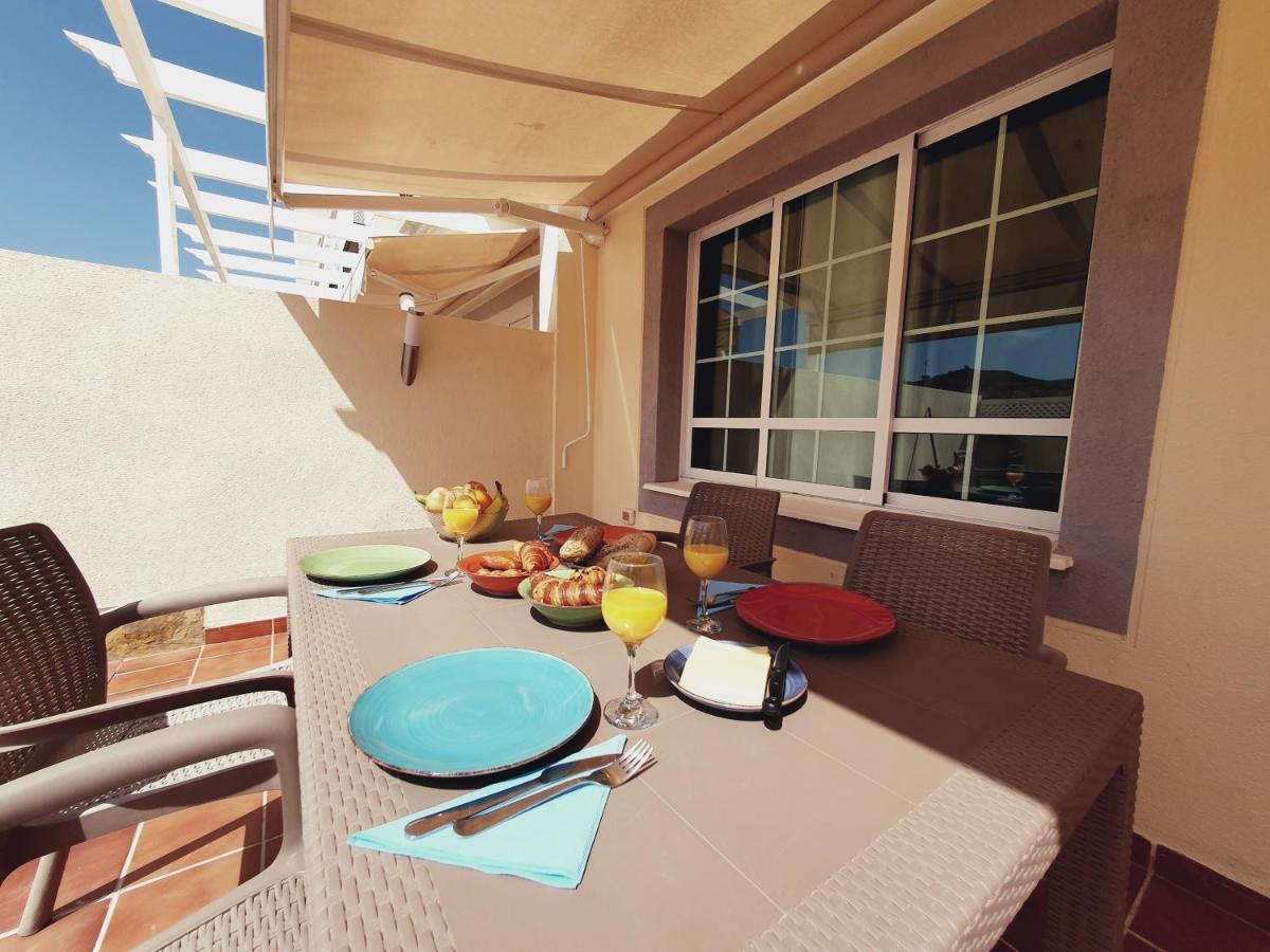 Modern Family Home Above Swimming Pool เปอร์โตริโก ภายนอก รูปภาพ